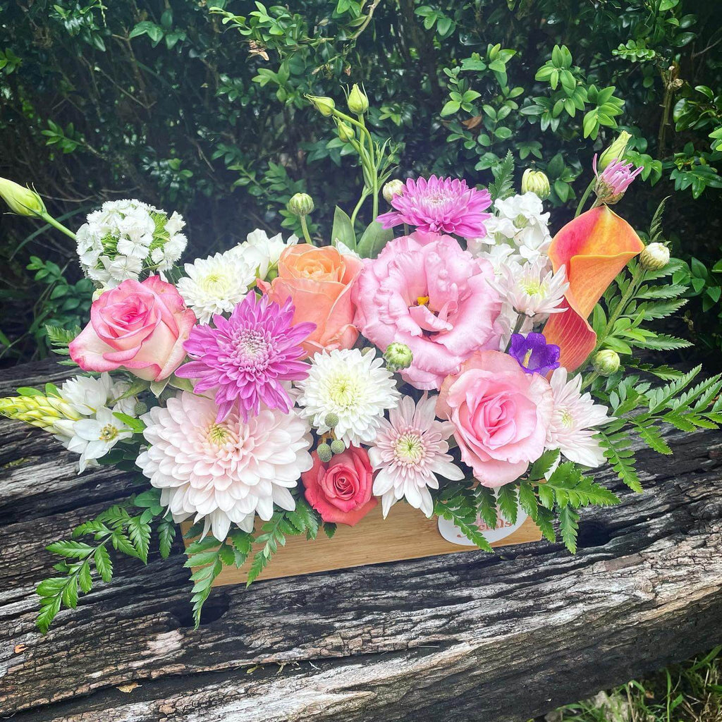 Flower arrangement keepsake delivery waihi beach katikati athenree