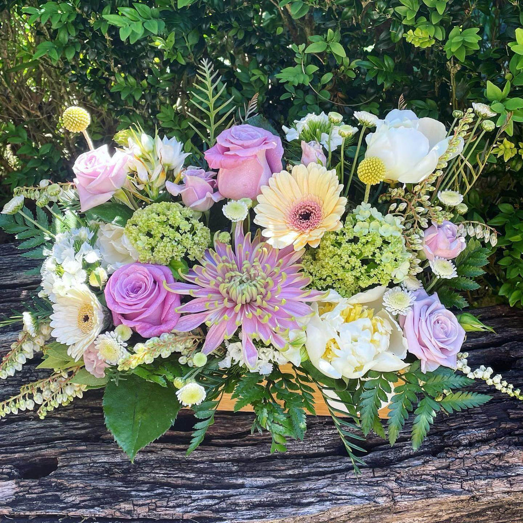 Flower arrangement keepsake delivery waihi beach katikati athenree